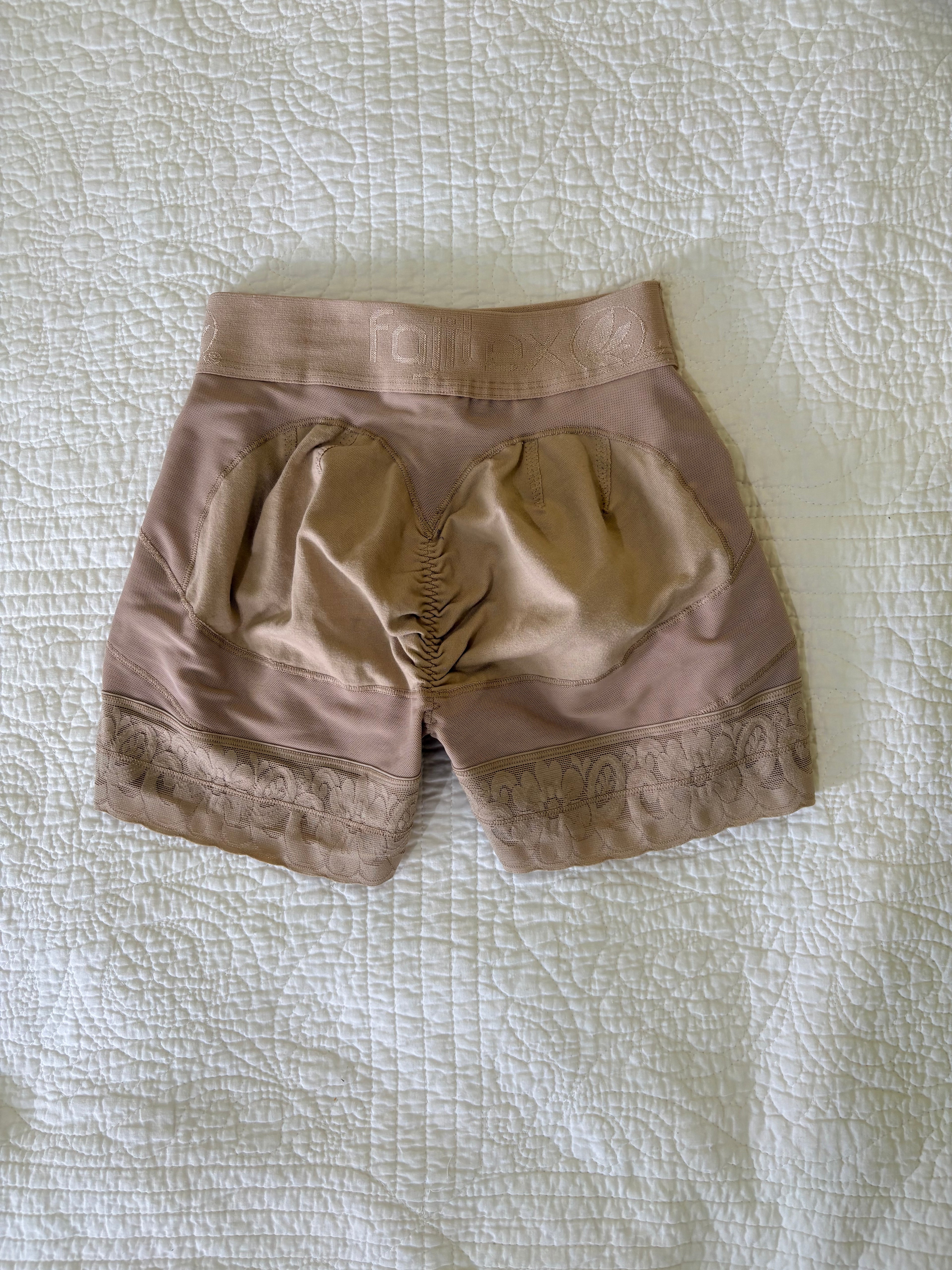 Faja marca Fajitex levanta glúteos