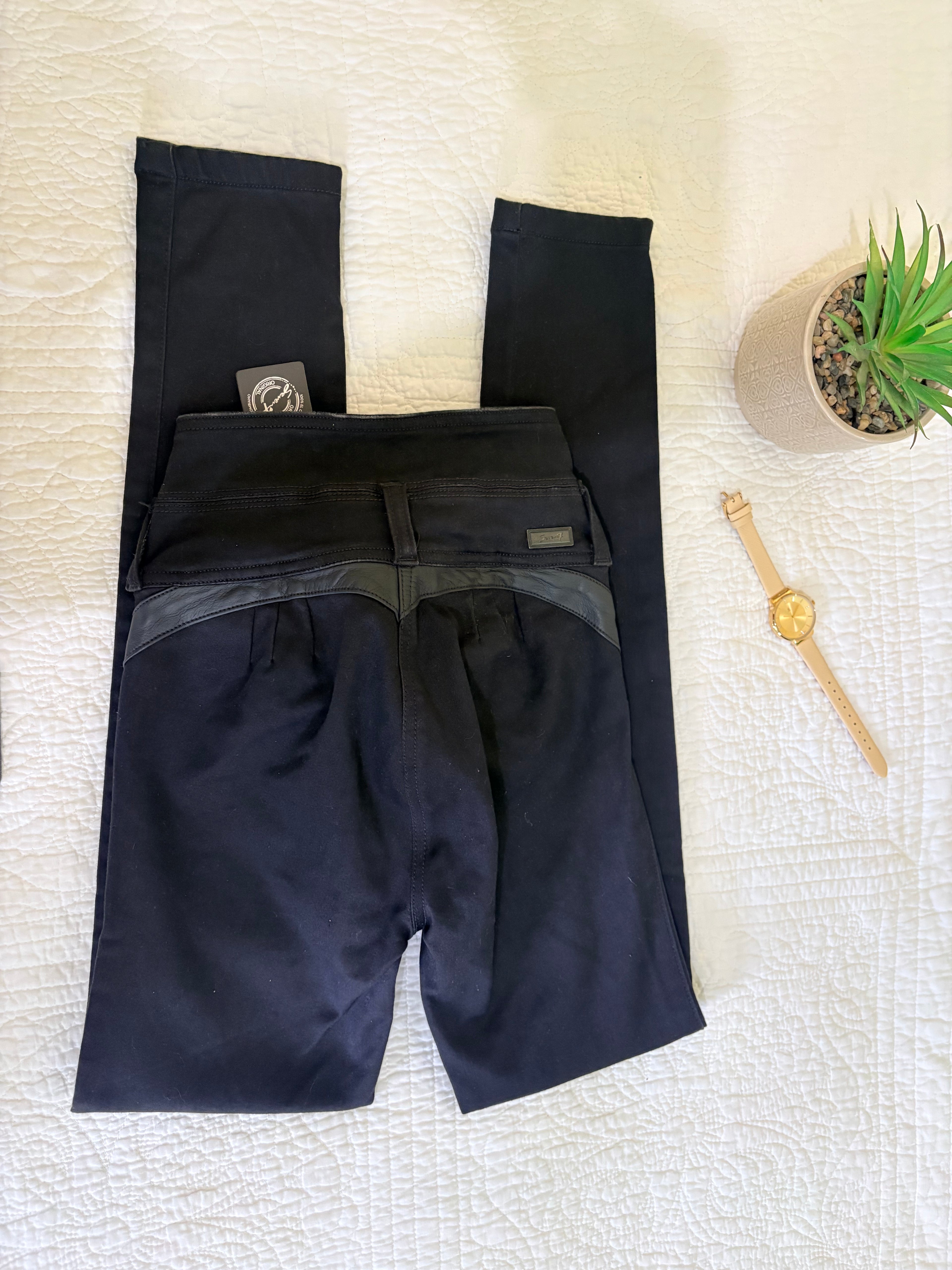 Pantalón Seven7