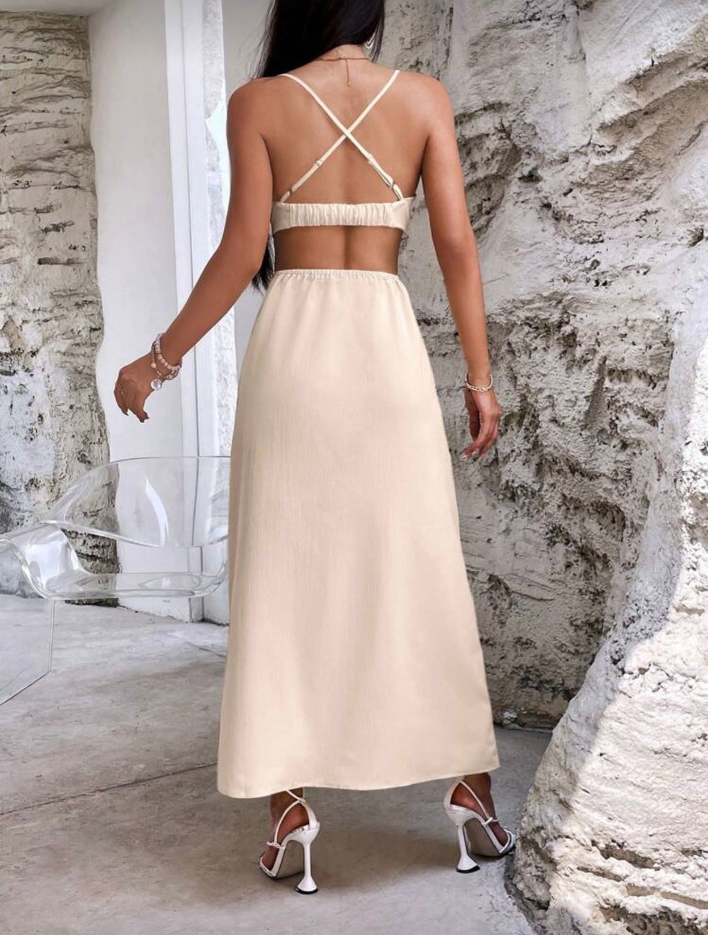 SHEIN VCAY Vestido de tirantes de cintura con abertura de muslo con abertura